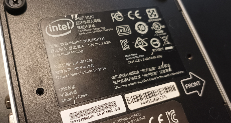 Intel Nuc mini computer